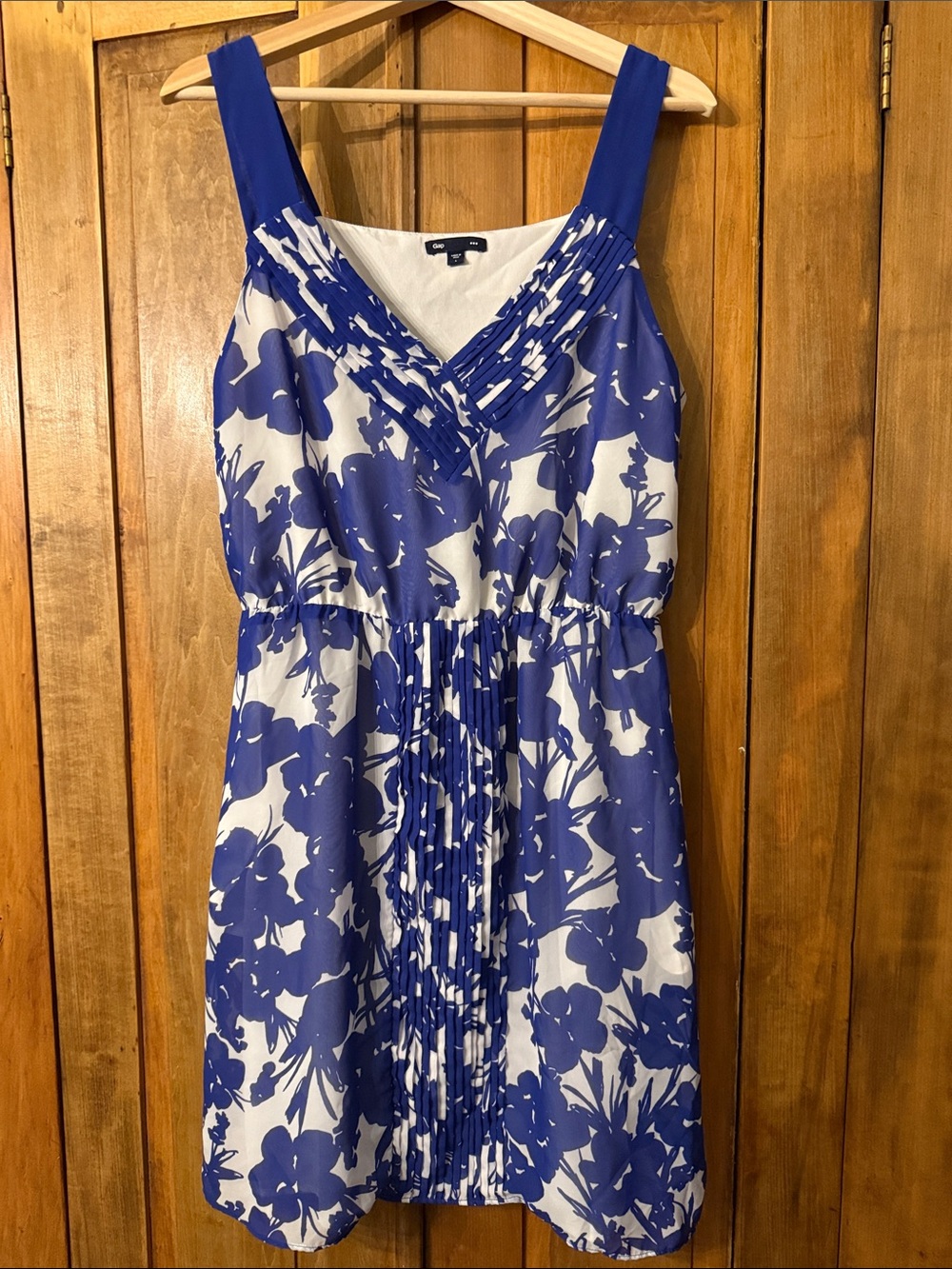 GAP Blue and White Floral Sleeveless V-Neck Dress Office Coastal Business Casual